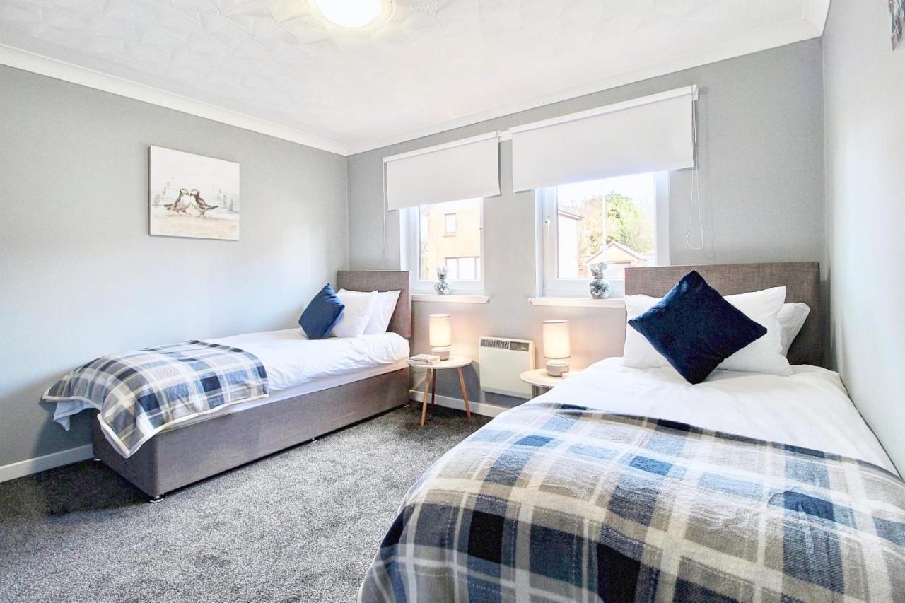 Railroad Apartment Wishaw  Bagian luar foto